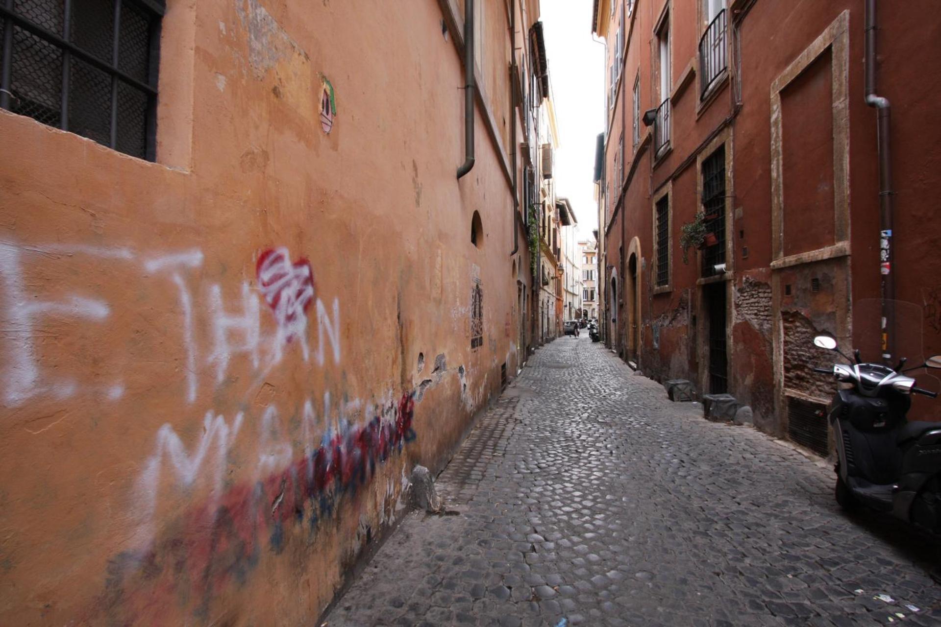 Il Nido Sui Tetti Di Piazza Navona Rom